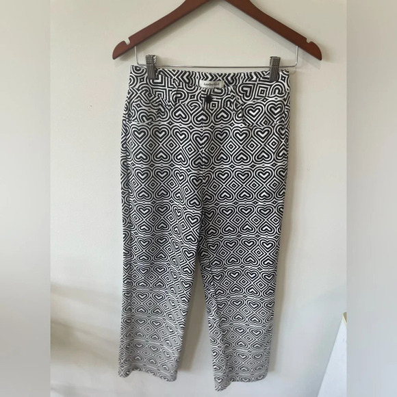 NWOT Another Girl|| Heart Printed straight leg jeansSize 4. Sold on Free people - Picture 4 of 7